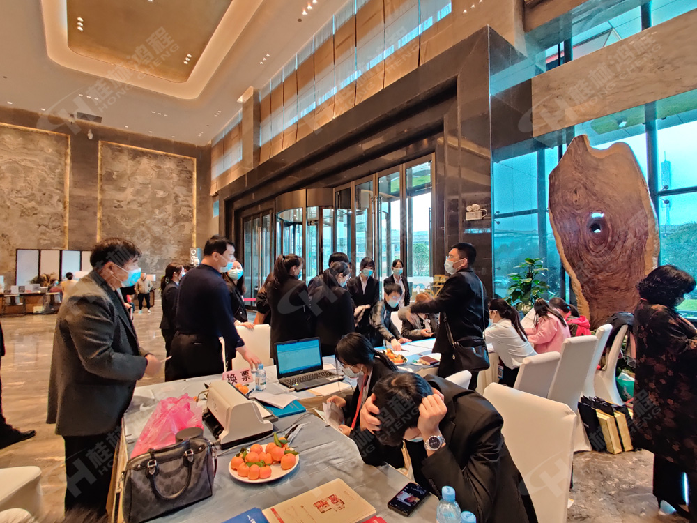 報(bào)道一：桂林鴻程承辦的2020年全國(guó)碳酸鈣行業(yè)年會(huì)如約而至，歡迎前來(lái)報(bào)到！